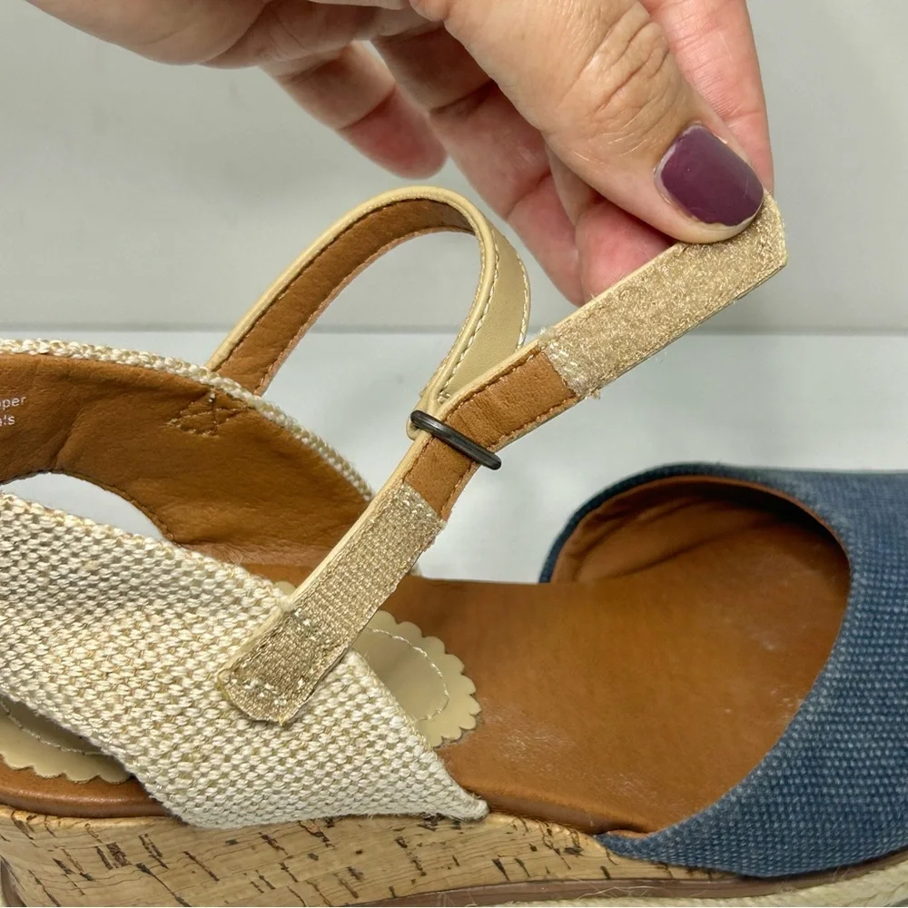 BareTraps Ocean Blue & Tan Espadrille Wedge Easy Sandals Size 7